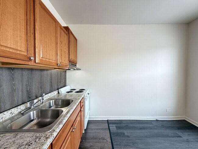 Photo - 3957 W Irving Park Rd Unidad 2
