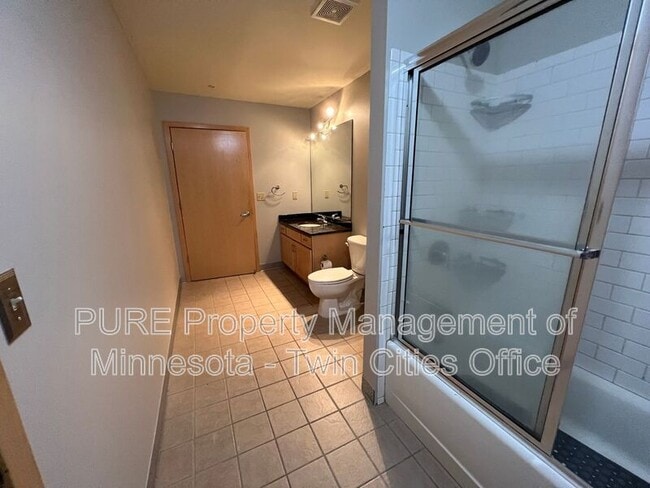 Photo - 521 S 7th St Unidad 212