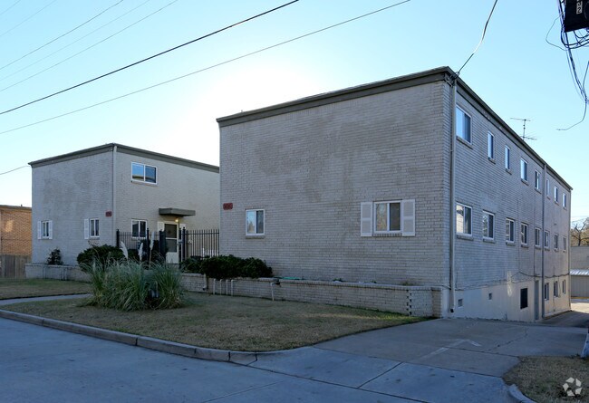 Photo - Harvard Gardens Condominiums