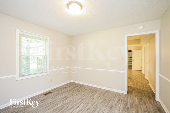 Photo - 211 Banbury Rd