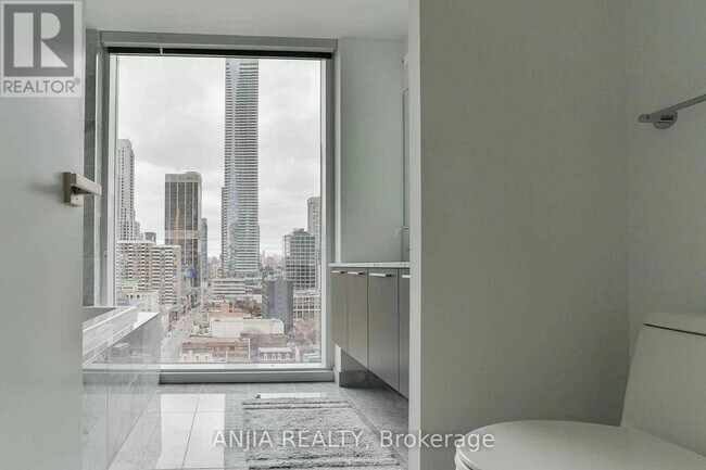 Photo - 1 Gloucester St Unité 1716