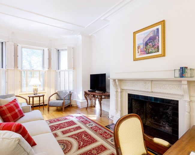 Photo - 387 Commonwealth Ave Unit 4