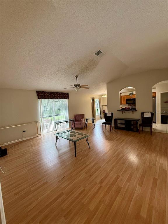 232 Strawflower Ct