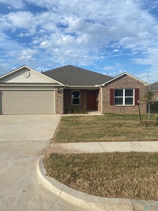 AUTUMN KICKOFF DEAL! Sign by 9/30 & Get a 65" Smart TV + YETI Cooler! | 3 Bedroom, 2 Bathroom Hom...