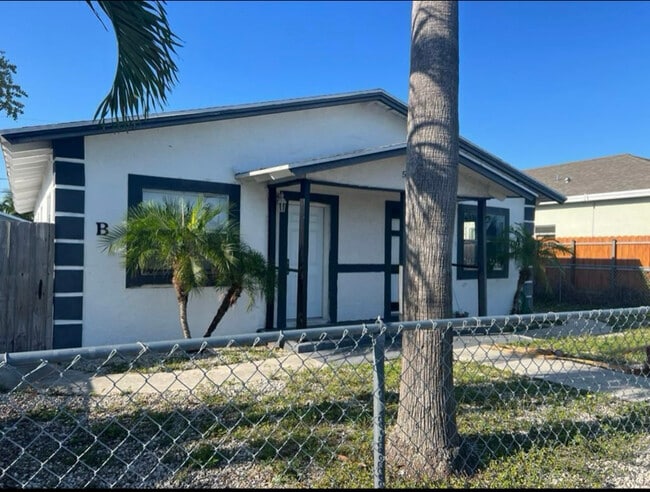 Building Photo - 519 Martin Luther King Jr Blvd Rental