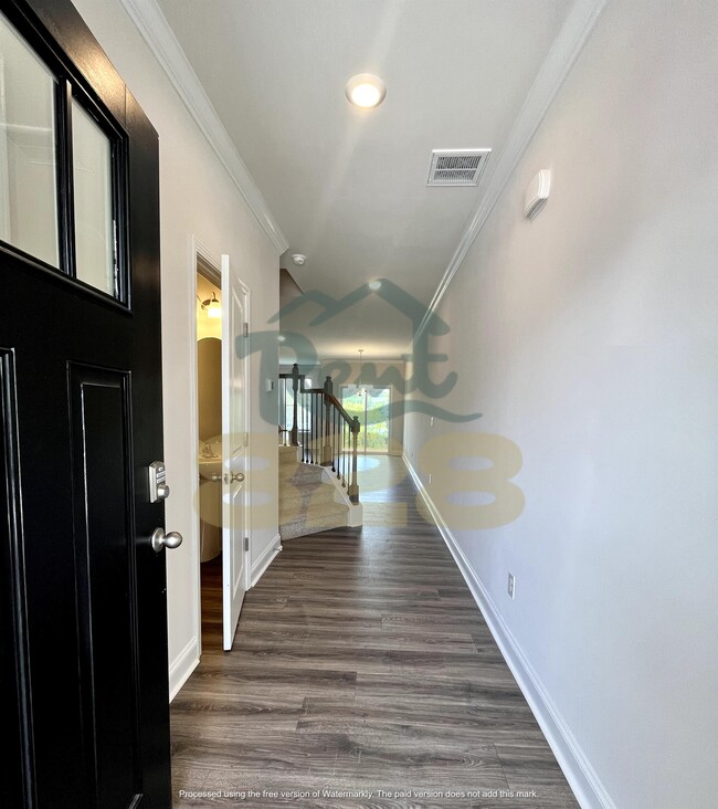 Photo - 146 Creekview Rd