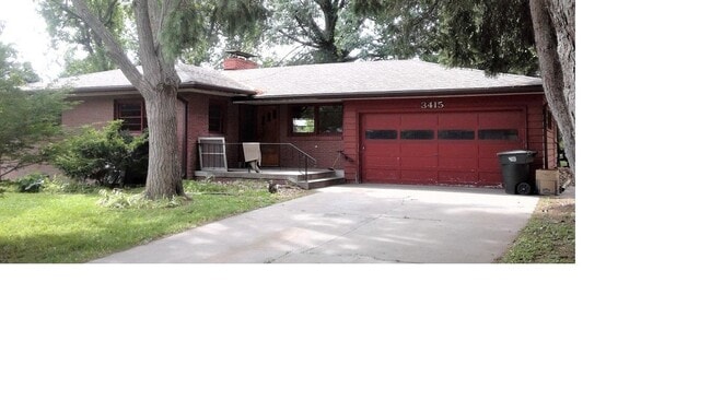 Building Photo - 3 Bedroom, 2 Bath House