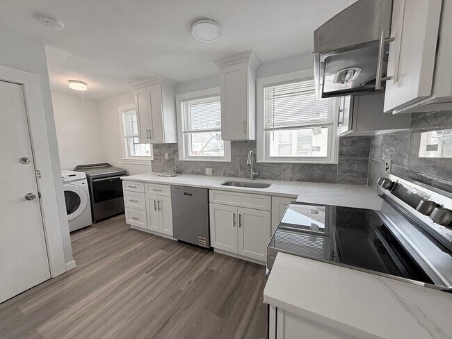 Photo - 204 Farrington St Unit 2