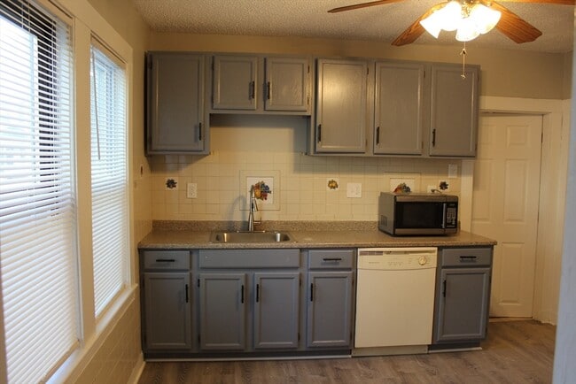 Photo - 10 Mattakeeset St