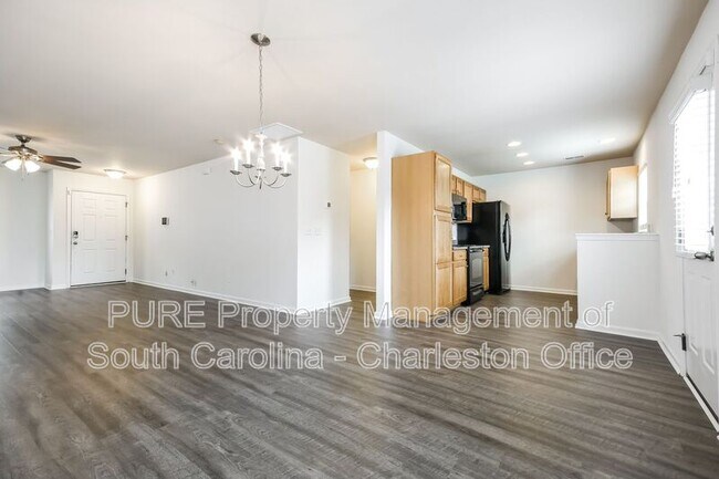 Photo - 191 Emerald Isle Dr