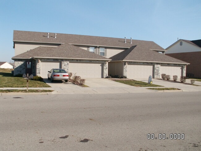 Building Photo - 2345 Meadowpoint Dr Unit 2345-C Meadowpoint Dr.