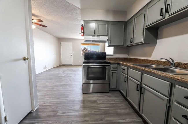 Photo - 419 N 15th St Unit 419 15th Street #4