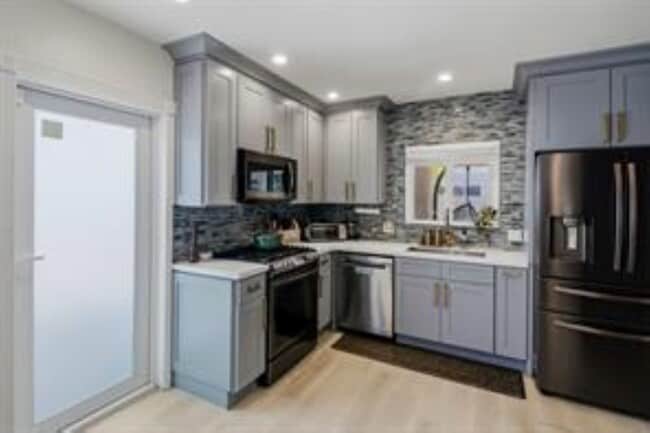 Photo - 836 NE 17th Ter