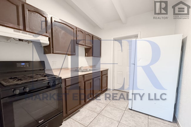 Building Photo - 2Bed/1Bath House at McDowell/32nd St! NO CREDIT, NO BACKGROUND, NO RENTAL HISTORY CHECK!