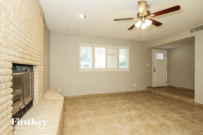 Photo - 11202 N 38th Ave