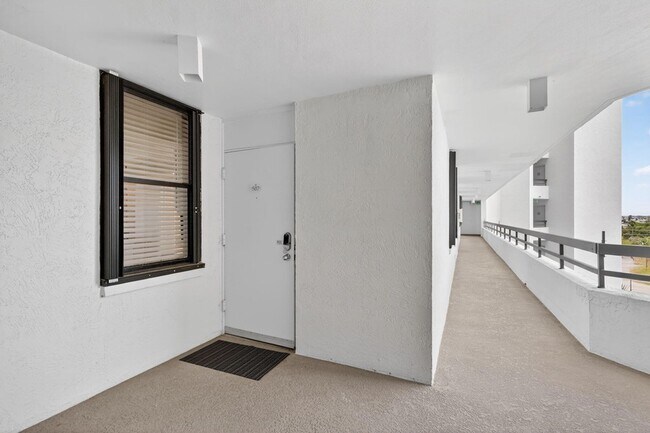 9650 S Ocean Dr Unit 507