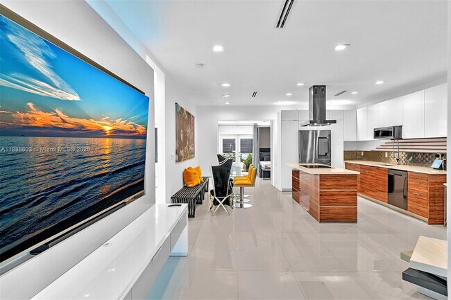 Photo - 1000 10th St