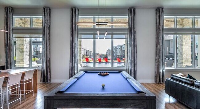 Photo - 1350 N Blue Mound Rd Unidad c1