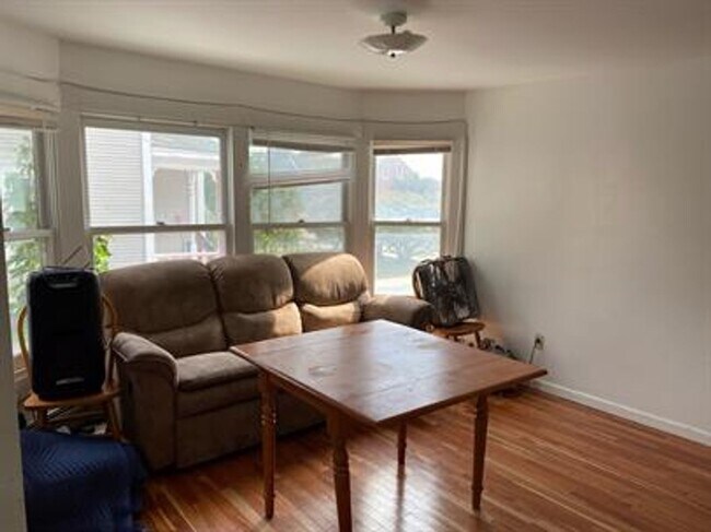 260 Colchester Ave Unit A