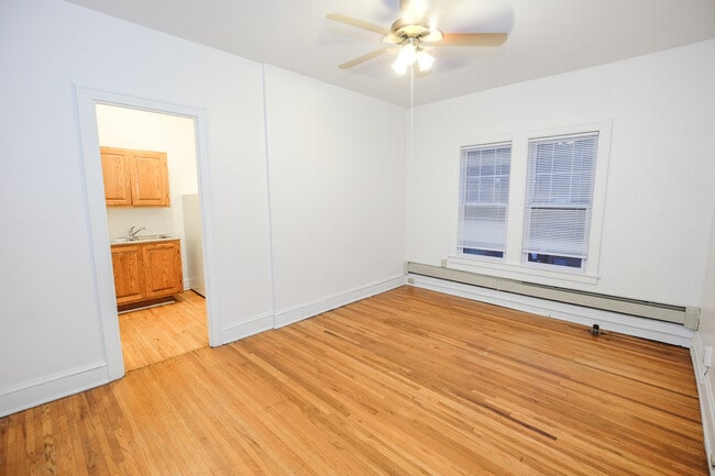 Photo - Grand Place Apartments | 622