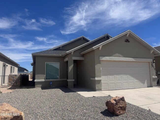 Building Photo - 5012 Marcella Santillana