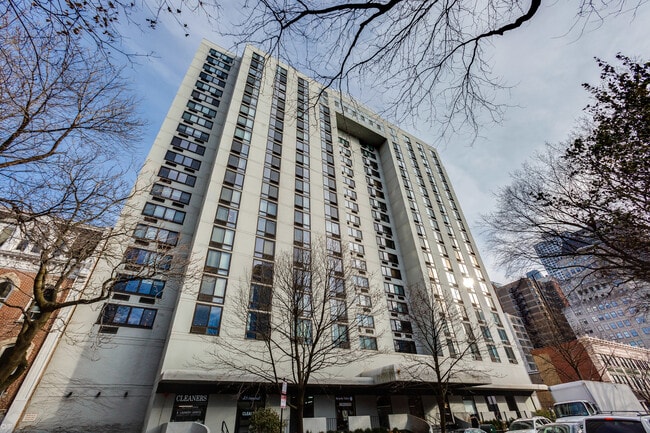 Building Photo - 1221 N Dearborn Pkwy Unit 1210S