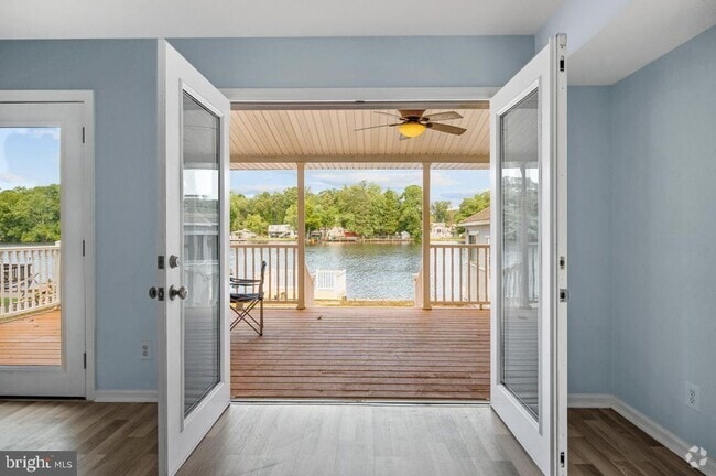 Building Photo - 3614 Lakeside Dr Rental