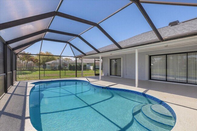 Photo - 1902 SE Gaskins Cir