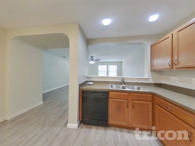 6139 Plumbago Pl