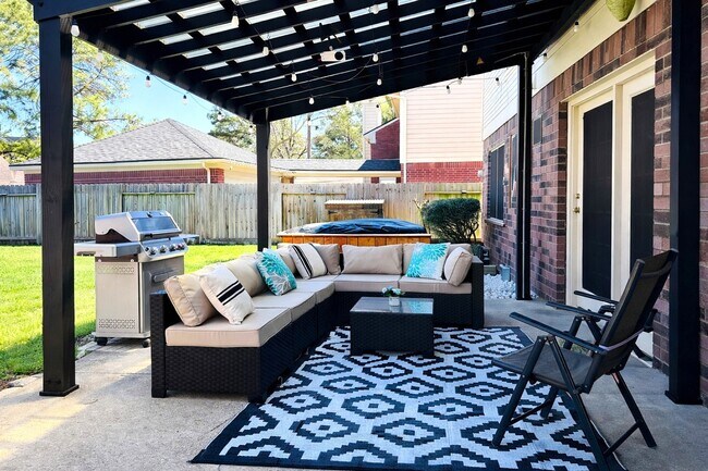 Photo - 16910 Country Bridge Rd