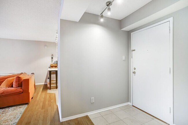 Photo - 1245 13th St NW