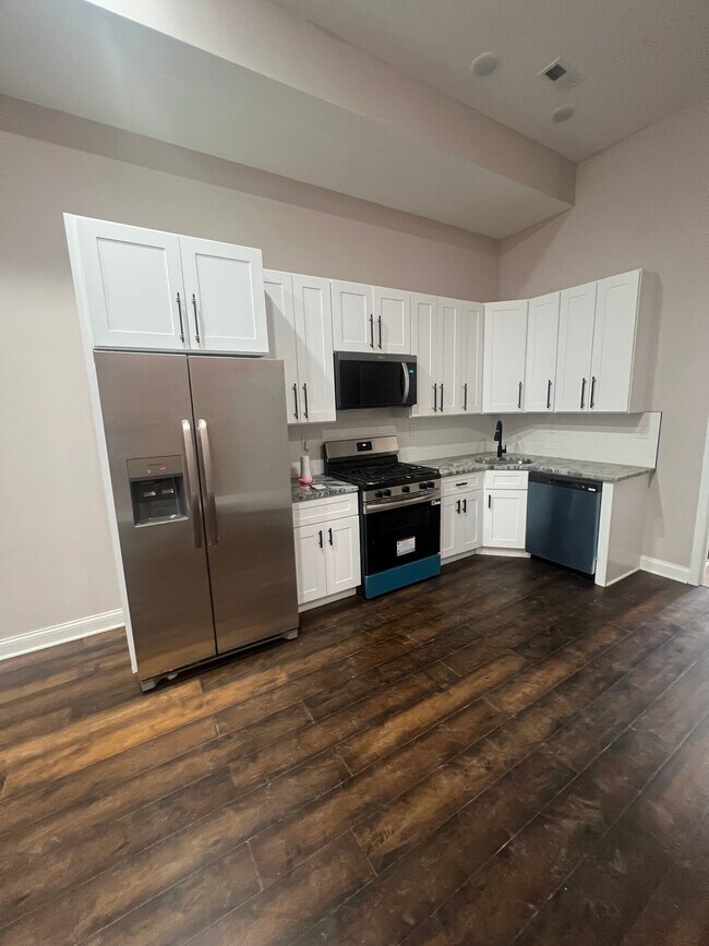 1919 McCulloh St Unit 2