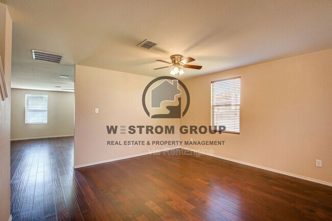 Photo - 4544 Martingale View Ln