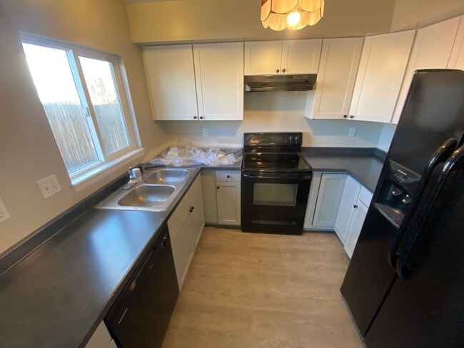 Photo - 713 Autumn Pl