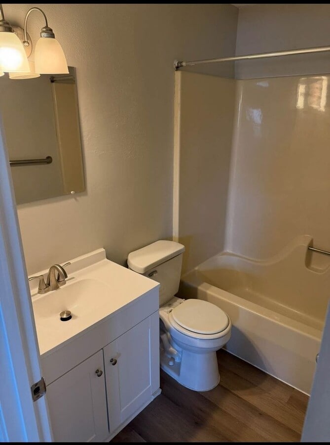 Photo - 807 Washington Ave Unit 106