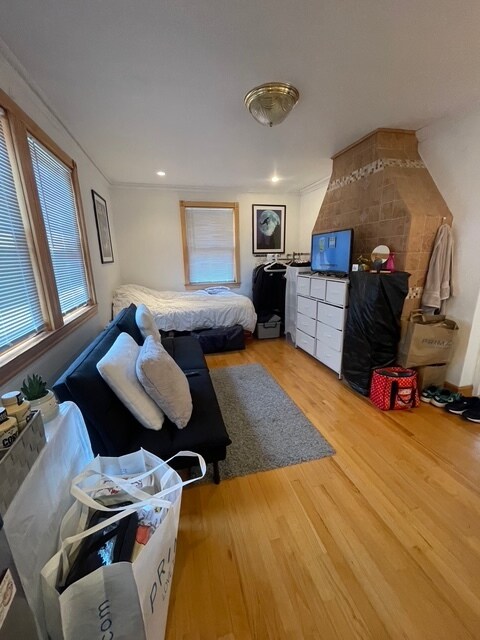 Photo - 275 Tappan St Unit 2