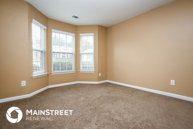 Photo - 6237 Selborn Dr SW