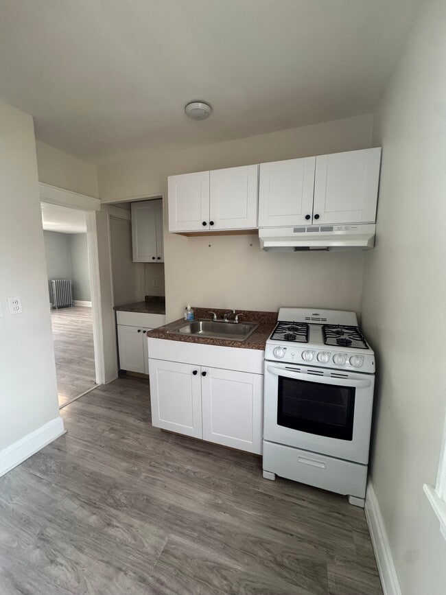 Photo - 447 Naugatuck Ave Unidad 2R