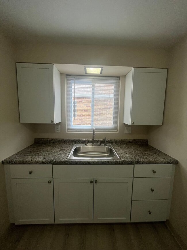 Photo - 144-146 Frederick Unit 144 Frederick Street