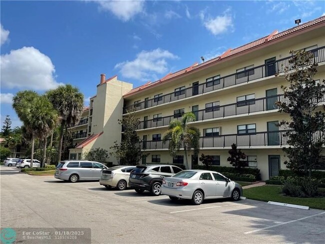 Photo - 1752 Hammock Blvd Condo Unit 403