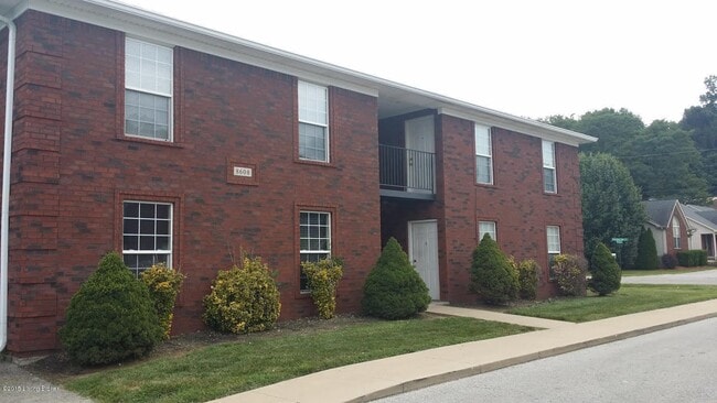Building Photo - 8608 Standing Oak Dr Unit 3