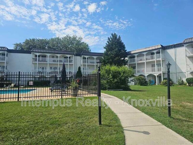 Photo - 5709 Lyons View Pike Unit 1218