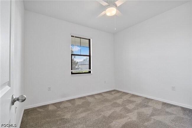 Photo - 16369 Palmetto St