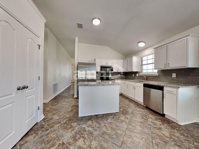 Photo - 347 Tioga Dr