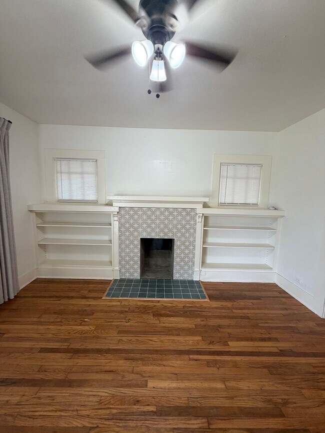 Photo - 339 Kayton Ave Unidad 1