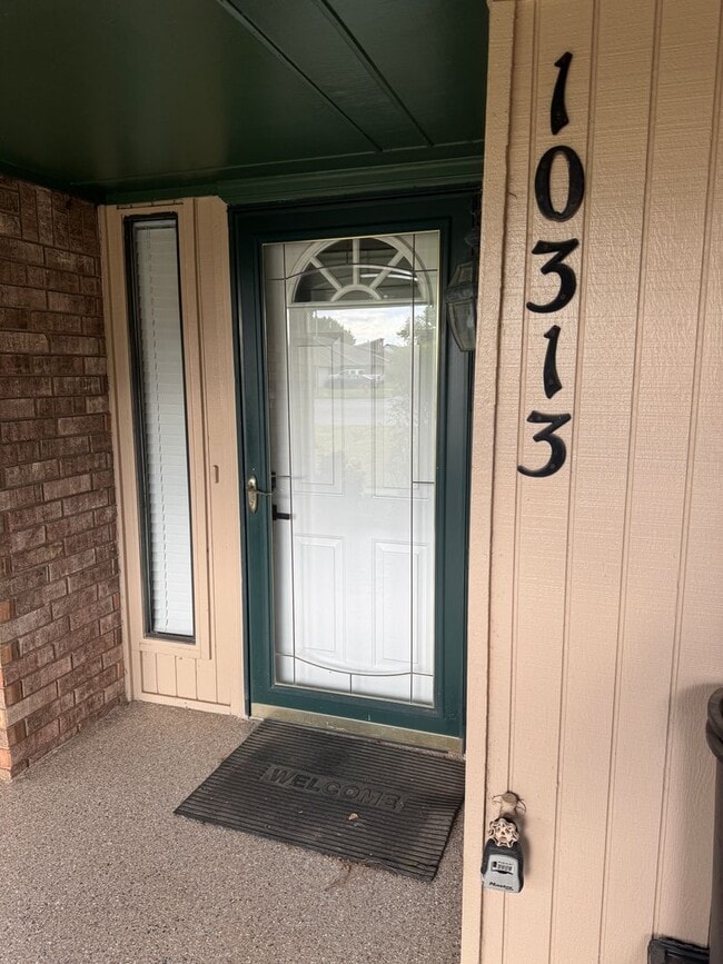 Photo - 200 off your move in before 10/15 ! Be Wow...