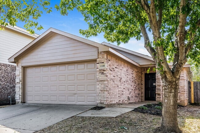 Building Photo - 1108 Savage Dr Rental