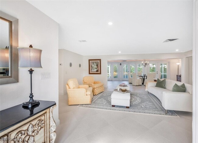 Photo - 735 Parkview Ln