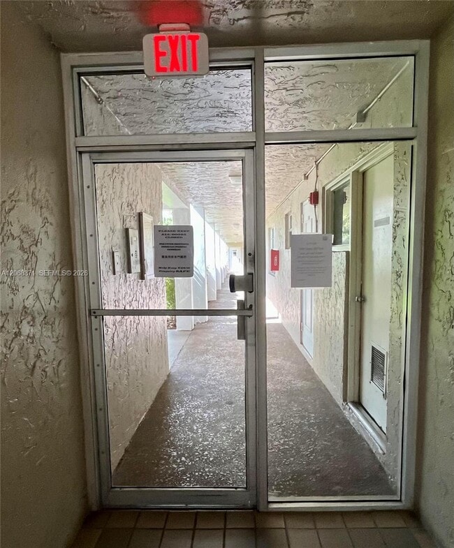 Building Photo - 1200 NW 87th Ave Unit 413