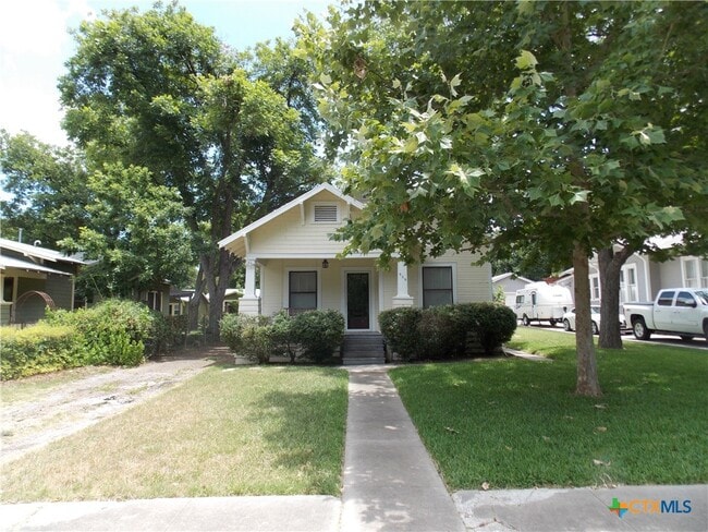 Building Photo - 959 W Lee St